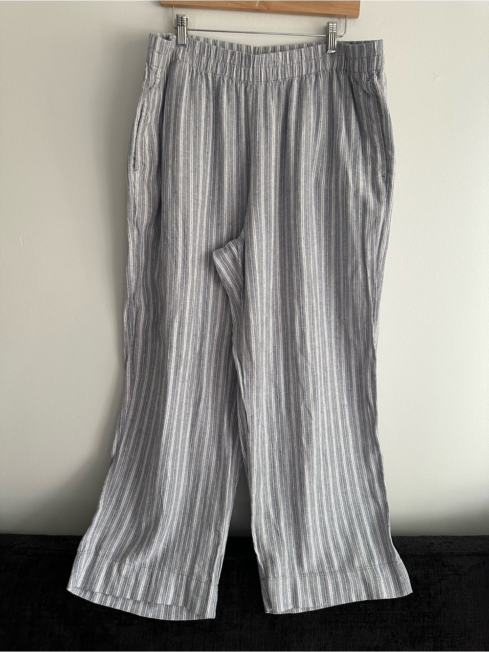 Old Navy Striped Linen-Blend Relaxed Pants - Light Gray & White XL Tall